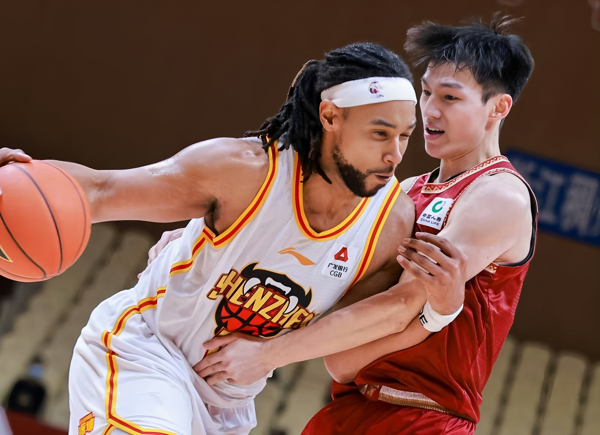 九游体育官方网站包含重磅！广东宏远围绕意甲队长鼓劲广东宏远今夜状态回暖，菲尼克斯太阳围绕英超队长鼓劲的词条